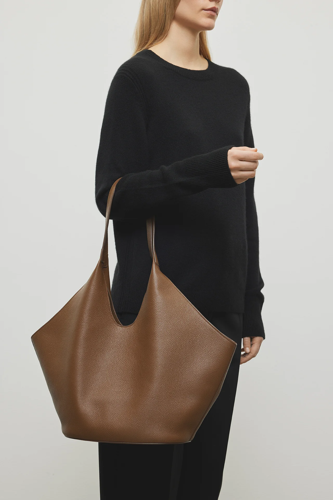 Phantom Tote - Image 5