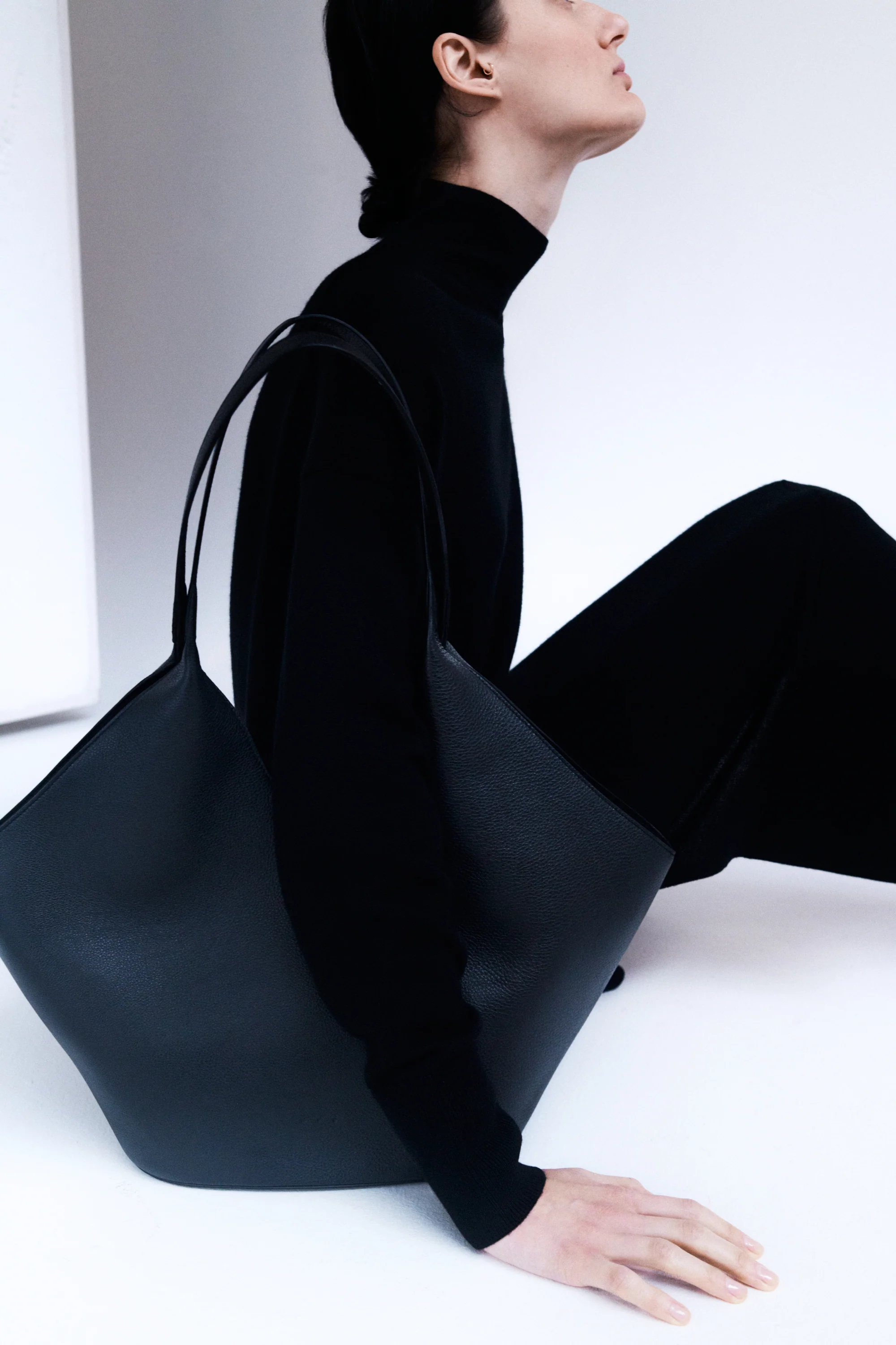Phantom Tote - Image 6