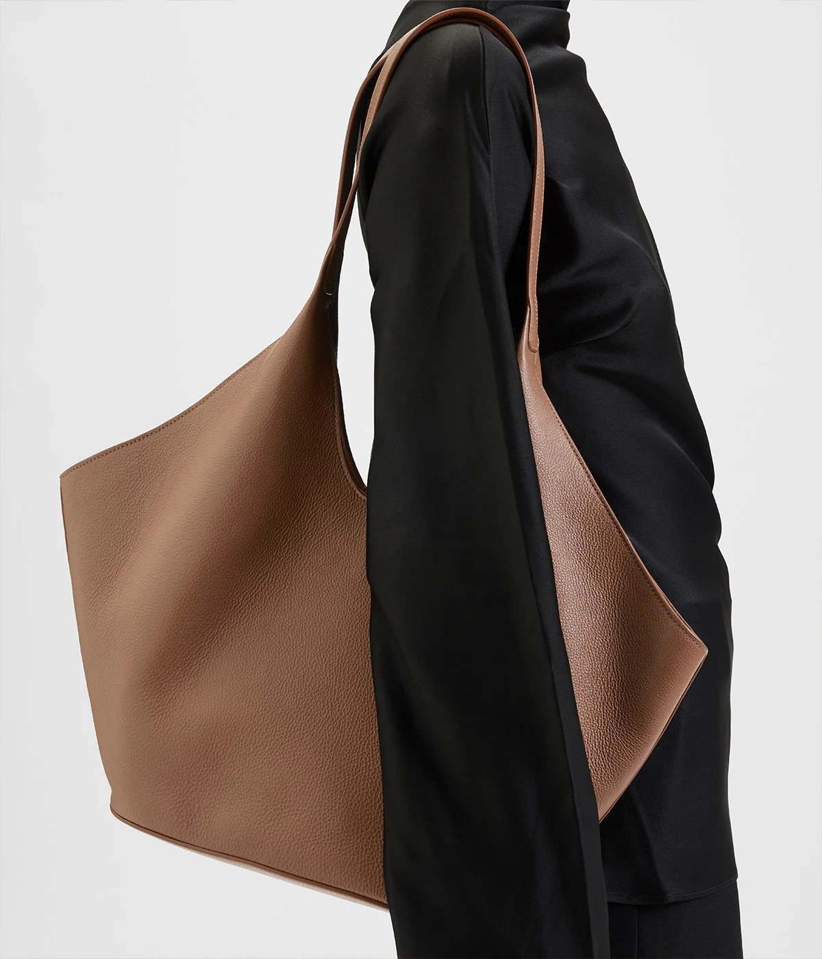 Phantom Tote - Image 3